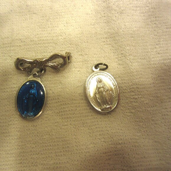 VTG RELIGIOUS PENDANTS & BROOCH OF MARY, $EACH - Picture 3 of 6